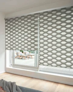 Design-Rollo 'Cone' von JAB Anstoetz mit konischem Muster – stilvolle Fensterdekoration von Bielitza Raumausstattung