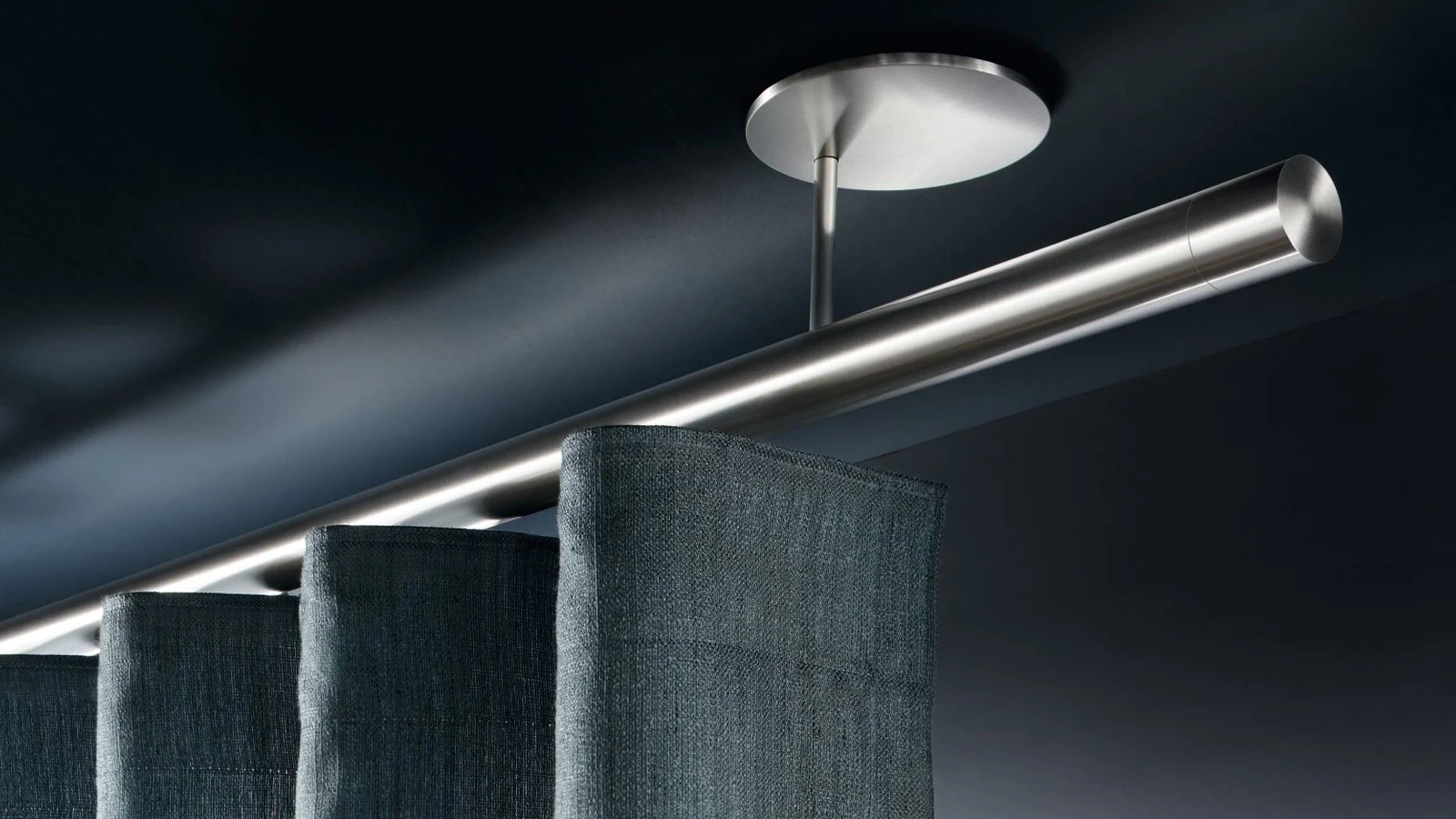 Header Vorhangstangen Vorhangstange von Interstil in Edelstahl rund zur Deckenmontage