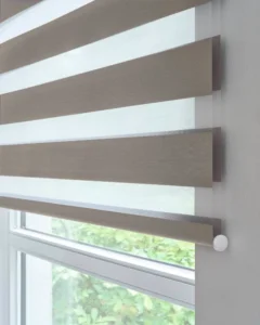 Doppelrollo 'Solid 75' von JAB Anstoetz mit zeitlosem Streifendesign – flexibler Licht- und Sichtschutz von Bielitza Raumausstattung