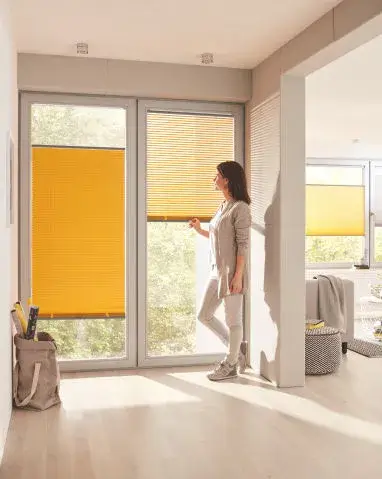 Teba Jalousie Lift-2.0 Jalousie 'Lift-2.0' von Teba im Flur – moderner Sonnenschutz von Bielitza Raumausstattung