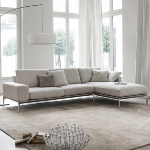 Aufarbeitung eines Sofas in der Polsterei von Bielitza Raumausstattung